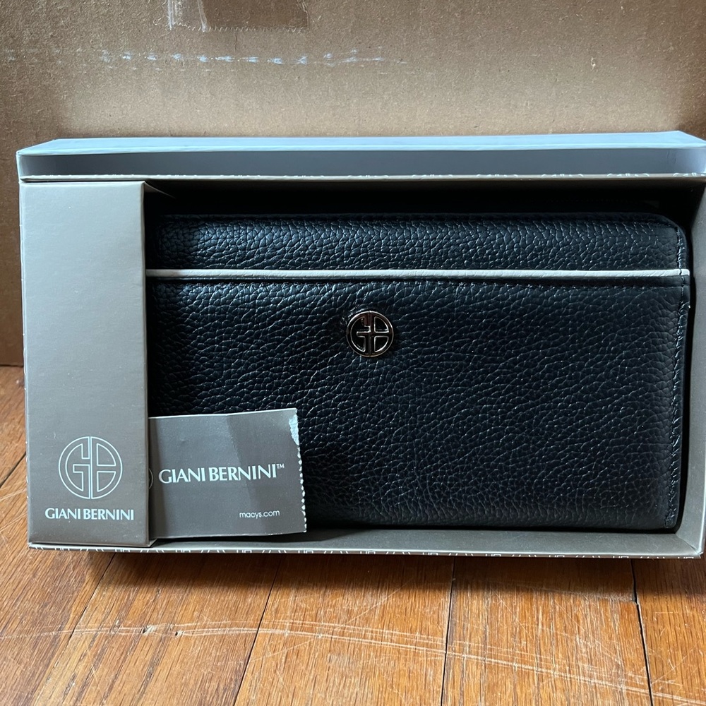 Gianni Bernini black pebble wallet